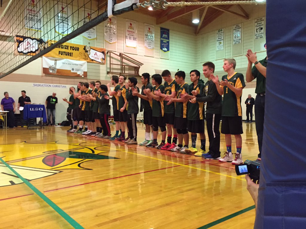 CDuffStuff's tweet image. Melfort Comets receiving their gold medals! #llcs4a #nlsd113 #shsaa