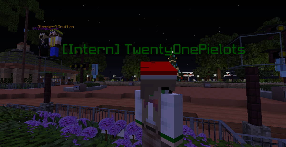 XtraFreckle's tweet image. I found some pretty special people at IROE! @AntVenom, @GrailMore, and even @Twenty1Pielots #MCMagicSide