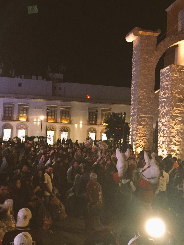 lucerogonzalezh's tweet photo. El espectacular cierre #RadioMaratón2015 felicidades @itdurango @ByCENED_Oficial @ujed @DIF_Durango 179mil sonrisas https://t.co/vLq4VRVRxZ