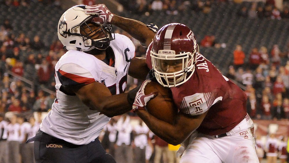 hartfordcourant's tweet photo. Temple up 20-0 over #UConnFootball https://t.co/D6SbG99lfZ https://t.co/Bolo1Uu5w3