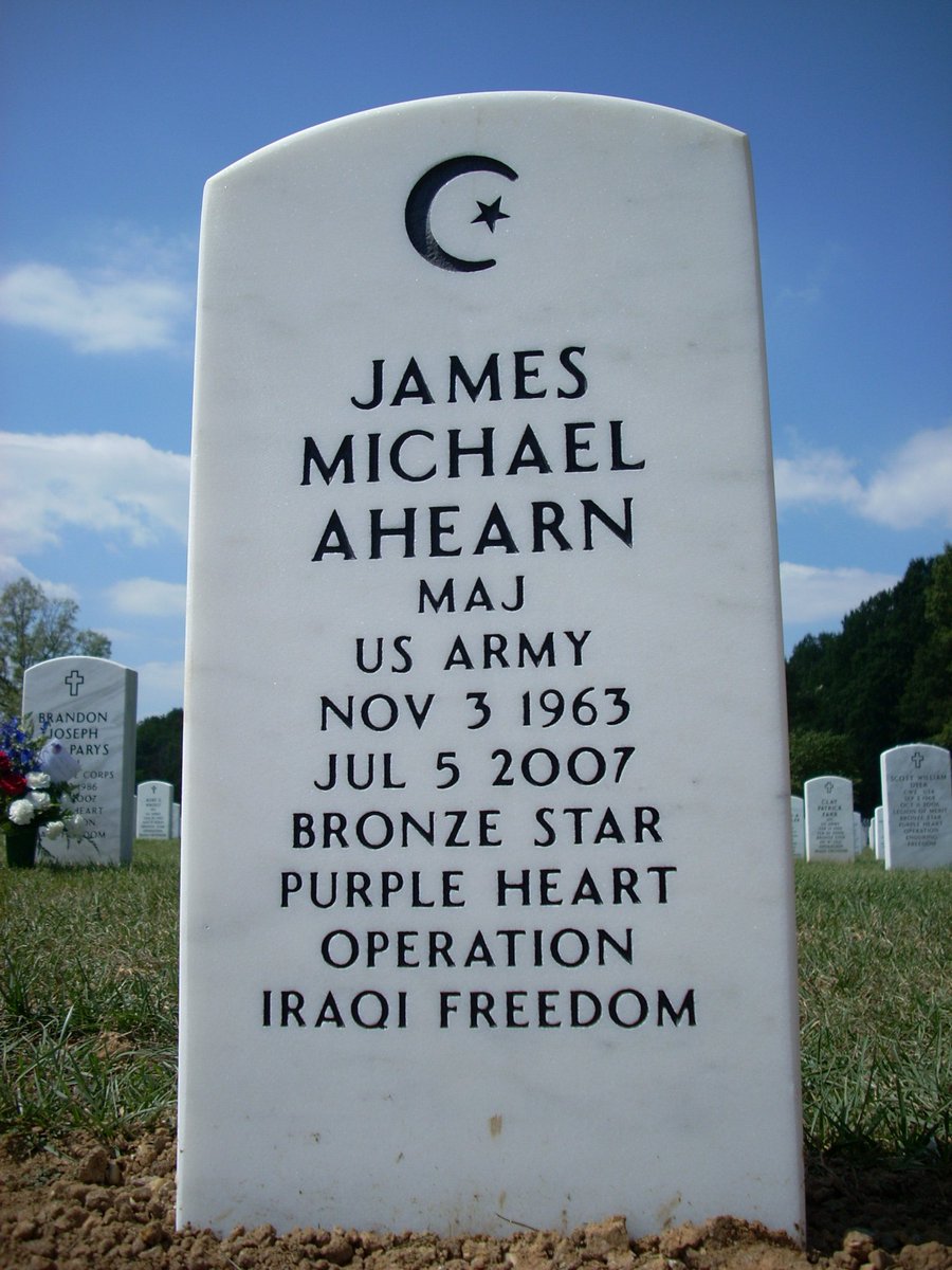 JDonnellyJr's tweet photo. @TrumpetteBlast &amp; @BlissTabitha <-> #NeverServed #VeteranBashers
@ghbt1 https://t.co/lptfFc6X4G