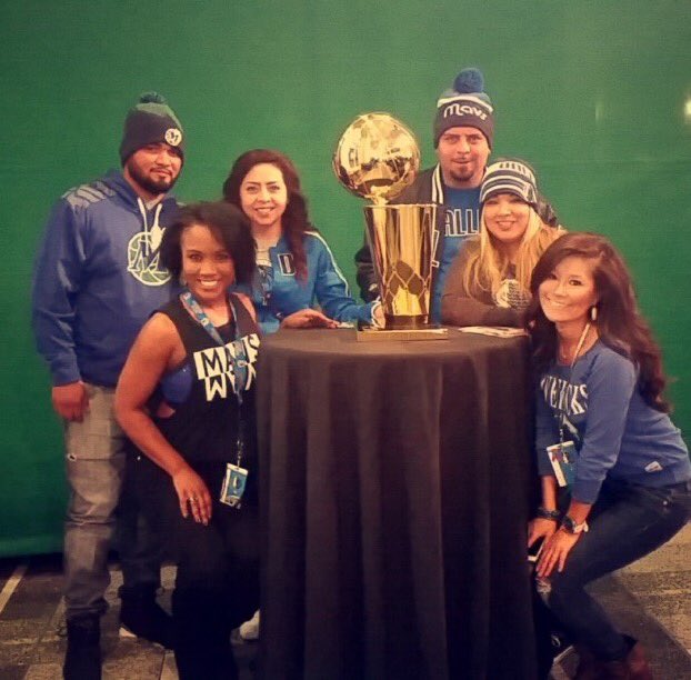 MFFLGirls's tweet photo. #nbachamps2011 #welovelarry https://t.co/B1ZZN56Imf