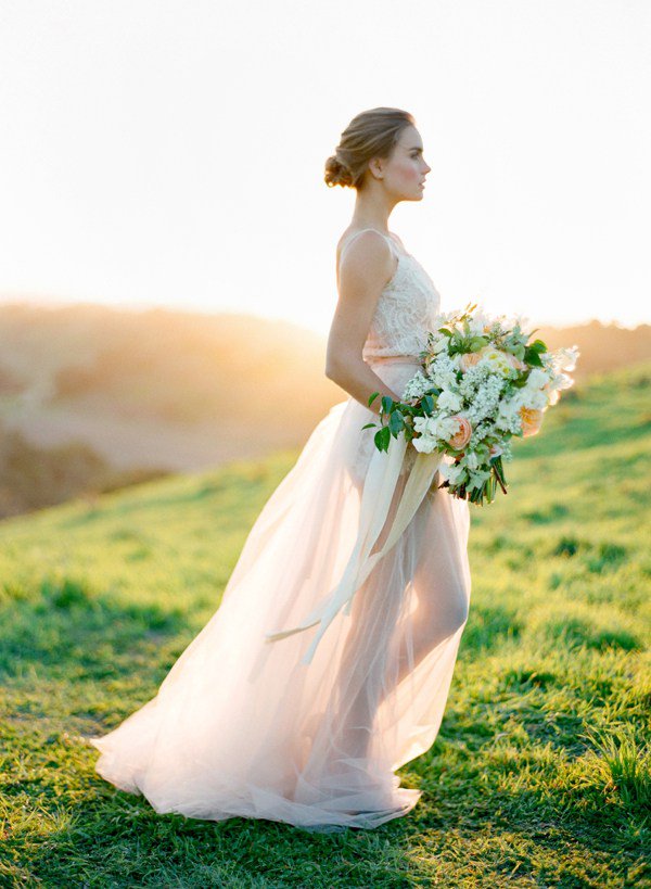 Seafoam and Coral Invitations / Magnolia Rouge Cover Shoot writtenwordcalligraphy.com/2015/11/28/sea…