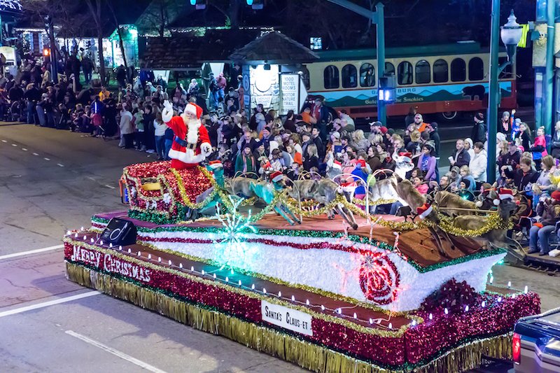 Bleacher Seating At Gatlinburg Christmas Parade 2022 Gatlinburg, Tn On Twitter: "You Can Enjoy Our #Christmas Parade From The  Comfort Of Bleacher Seats! Tickets Here: Https://T.co/Gpitl0Gfui  Https://T.co/Sxtknoygah" / Twitter