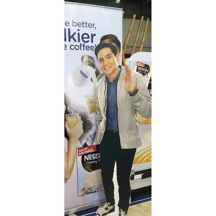 AlDubPhPalawan's tweet photo. New Product Endorsement!

NESCAFE CREAMY WHITE

(ctto)
#SPSLaughWins https://t.co/tIVvFYjtXB
