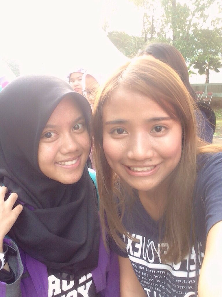 TExiters's tweet photo. @NanaFilan_WL Nice to meet you at #MKLFest @BeforeYouExit https://t.co/Yq6ogHLCvm