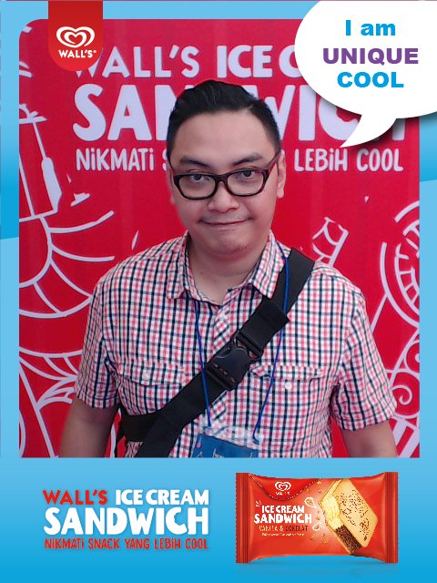 Posing cool at JGTC Walls Sandwich booth #coolbanget #wallssandwich