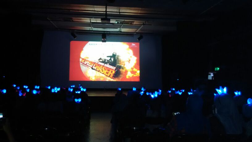 ELF_bandung's tweet photo. [Live report #DevilGathering] Lautan biru loooohhh https://t.co/osQobOnunb