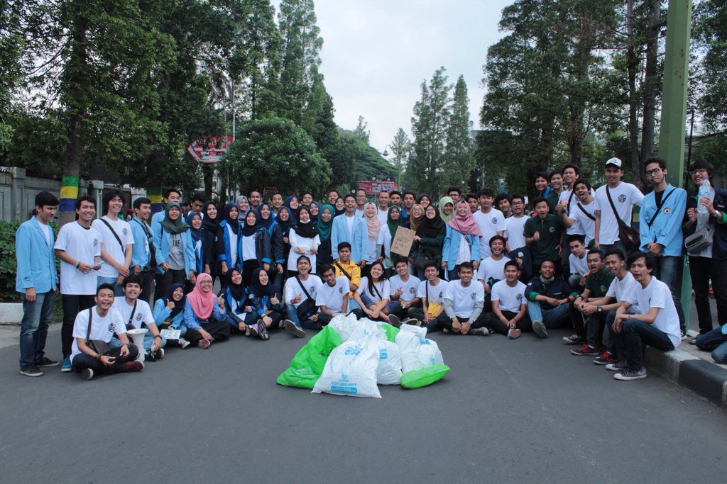 #BEMFTUNISBA #TeknikPioneer #TeknikUnisbaPeduliLingkungan #UnisbaGoGreen #GPS #BandungJuara <a href="/ridwankamil/">Ridwan Kamil</a>