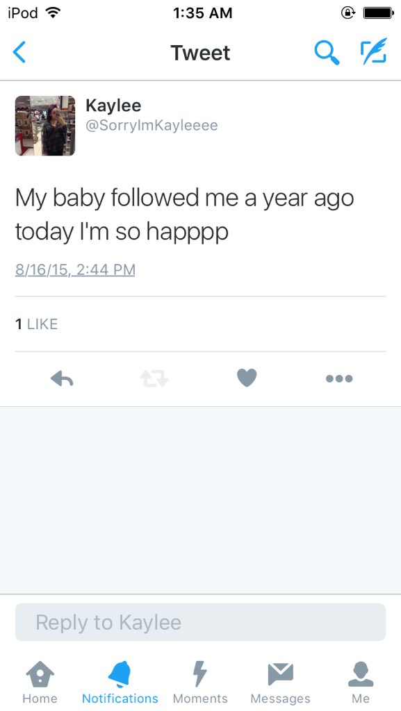 SorryImKayleeee's tweet photo. When u realize Alex Garcia favorited your tweet 😂 https://t.co/BVugFE27Ja