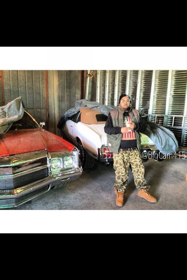 BigCam415's tweet photo. I kinda look like I could've been a rapper in this picture huh? Lol https://t.co/RdLZZFiSas
