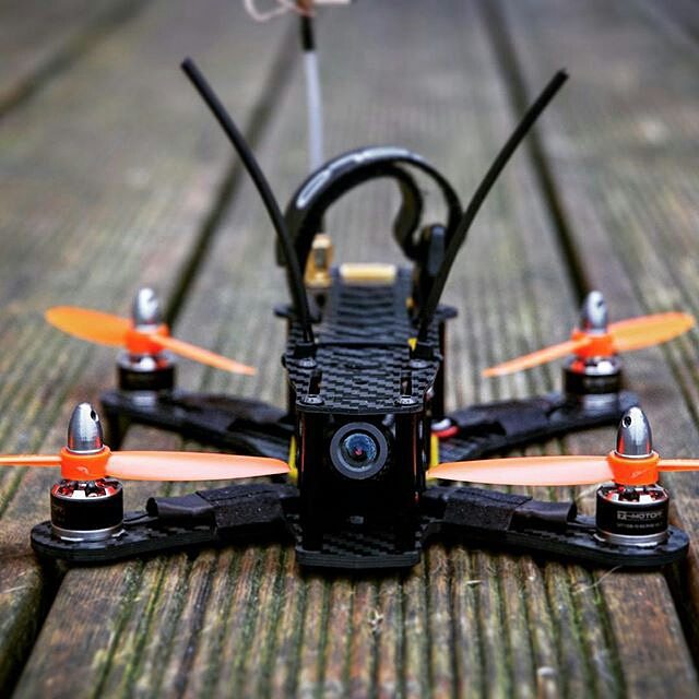 qualitydrones's tweet photo. Follow for more | @quadcopterz Credits to @infinitefpv #CBQ190 #infiniteFPV #fpv #fpvrace #fpvdrone #fpvracer #fpva… https://t.co/z9eeuZlXe8