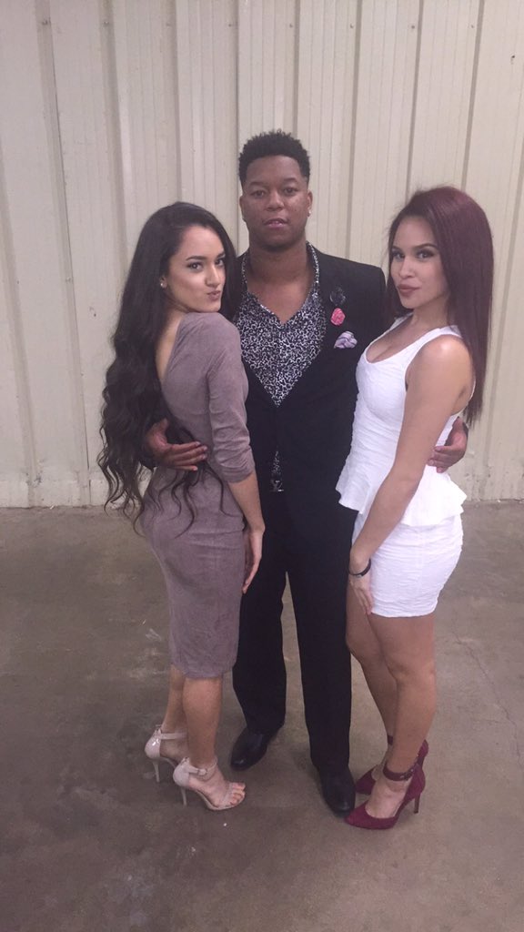 MichelleFrFr's tweet photo. Still can't get over the slayage 😍 #ASAWeekend2K15 https://t.co/aGYopNwjQb