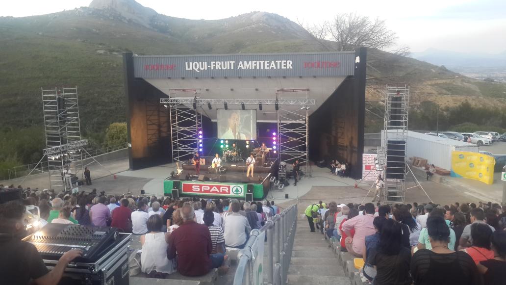 Kyk net die view! !!!! #spar
#tussendiesterre