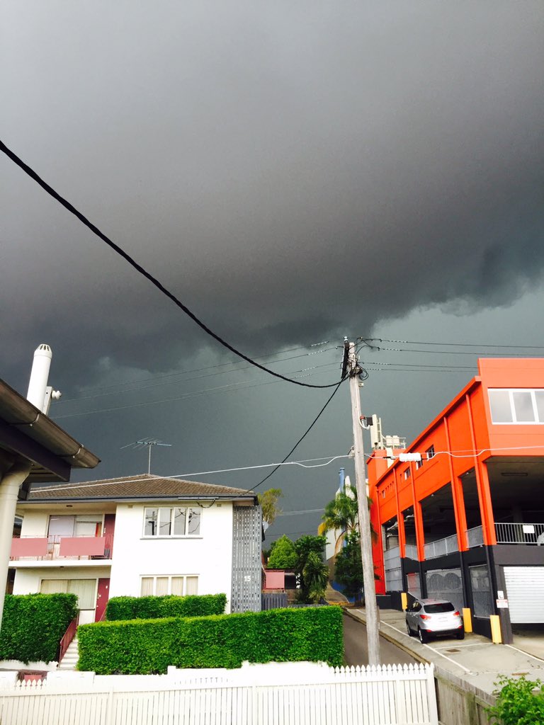 Hmmm. Looks like rain #bnestorm #loveyaqld