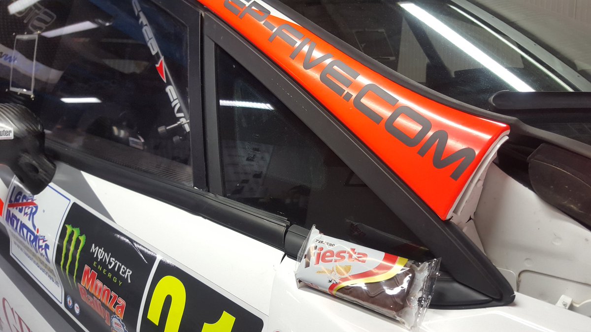 RallyPlus_it's tweet image. Una #Fiesta per correre e una per colazione-Box #StepFive #MonzaRallyShow #BailonniMonza #FiestaR5. #BuongiornoMonza