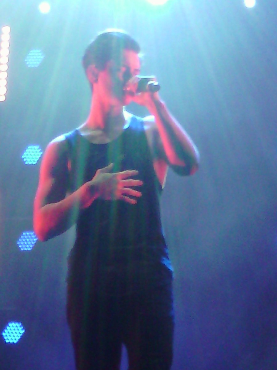 helloitsvira's tweet photo. @RileyMcDonough angel without wings #MKLFest https://t.co/c9yLIQYooD