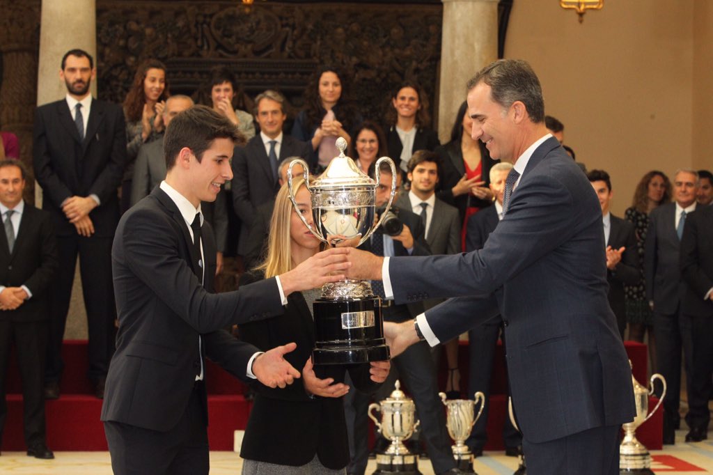 CasaReal's tweet image. Los Reyes entregaron los Premios Nacionales del Deporte 2014 @deportegob casareal.es/ES/Actividades…