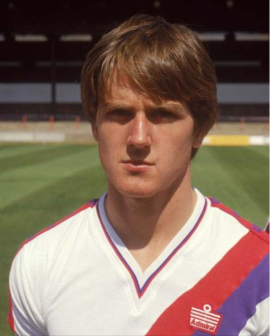 Happy 56th Birthday to former defender Terry Fenwick! 