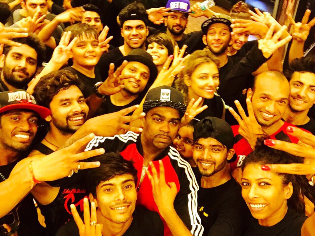 teenaparadkar's tweet photo. Day 3 #bcdcfever #bcdcmasterclass with @BoscoMartis @csgonsalves @Bosco_Caesar https://t.co/Ffi8R1v0BX