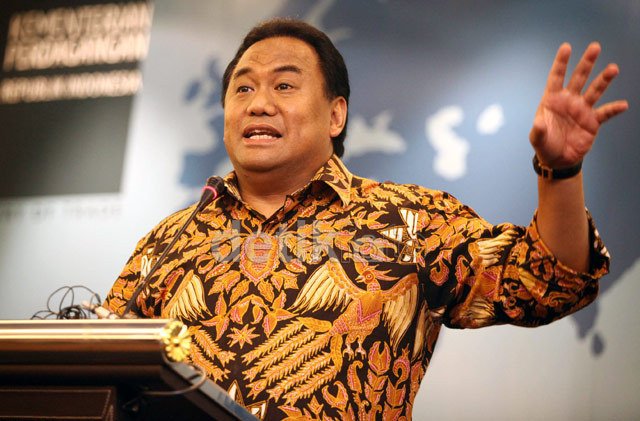 detikcom's tweet photo. Maju Jadi Calon Ketum Kadin, Gobel Bicara Soal Banjir Barang Impor https://t.co/OXRKZ8ywsa via @detikFinance https://t.co/r3WzSAWjQE