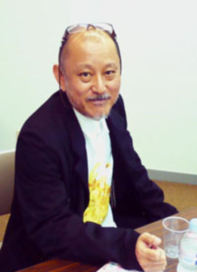 ミスキャンパス甲南 15 審査員紹介 Beautriumから著名人 モデルを手掛ける神戸 店のエグゼクティブディレクター 井澤隆之 様 神戸コレクション ファッションウィークを手掛ける神戸コレクション制作委員会エグゼクティブプロデューサー 高田恵太郎