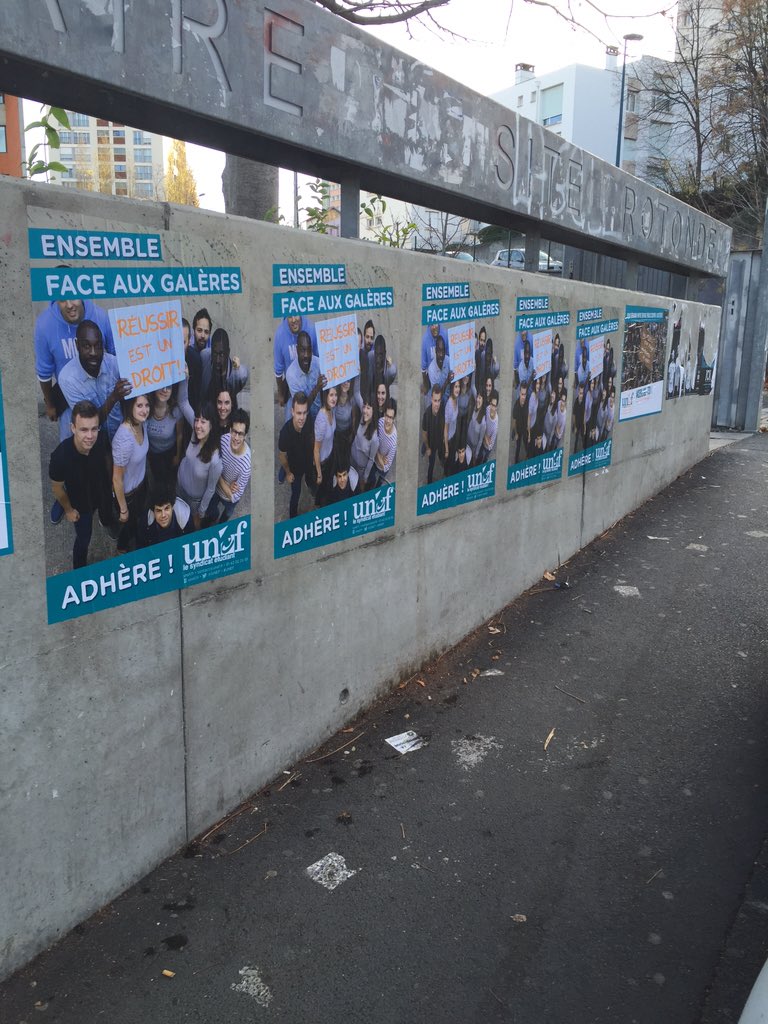 FrChabaneau's tweet photo. @UNEF #ClermontFd pratique du collage sauvage devant l'@Univ_Auvergne, des sanctions seront-elles prises ? https://t.co/56uekmgOYa