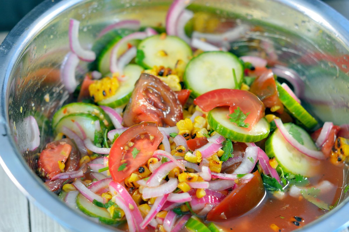Savory_Cooking's tweet photo. Grilled Corn, T https://t.co/jIDGjwfbux #cilantro #corn #cucumber #onionred #ricevinegar #sweetchilisauce #tomato https://t.co/jp6SZTNl6s