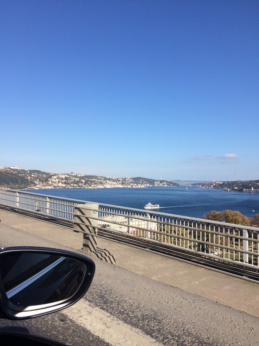 OzerIpk's tweet photo. I'm at Boğaziçi Köprüsü in İstanbul, Türkiye https://t.co/BmLyiVAQs2 https://t.co/1QJ6fLQPcy