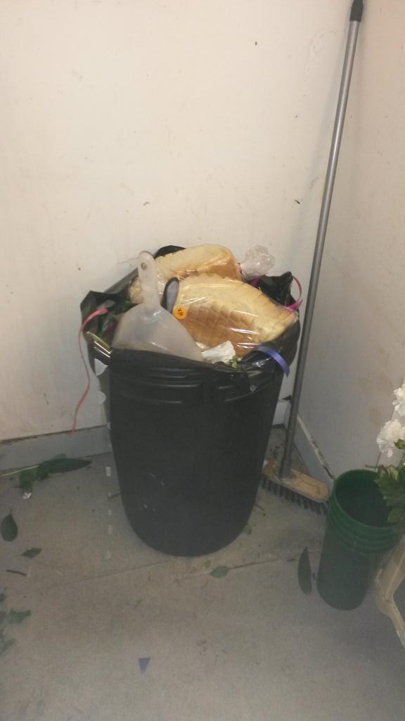 @redstonesbwood keep a lid on it. Prevent unwanted visitors

whelanservices.com