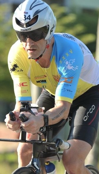 Cycle_a_diff's tweet image. Todd took time out to qualify for 2016 Ironman World Championship, raise $2,000, with CAD riders in spirit.