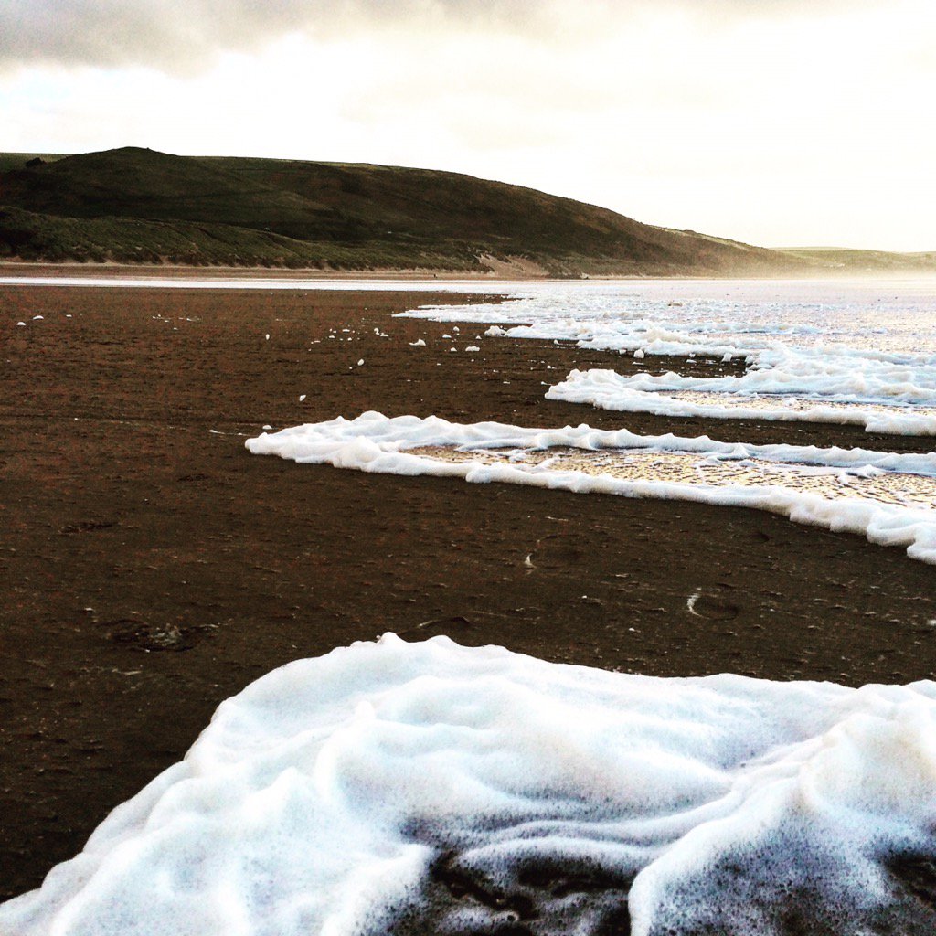elementfilmsuk's tweet photo. Earth and Water meet. #sea #sand #devon #storm #beach #picoftheday #phtography #inspiration  #surf #elementfilms https://t.co/fYGZZW8ETH