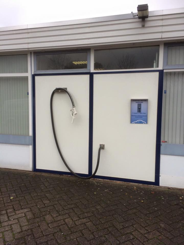 Tanqplus's tweet image. Nu bij Argos #vlaardingen (Anna van Saksenweg 2) #osmose water!. Meer info: tollengroep.nl/tanqplus #glazenwasser