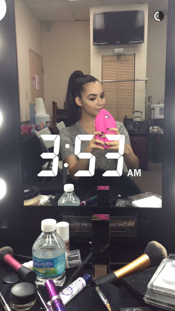 SofiaCarsonCom's tweet photo. Buenos días #sofians. Sofia ha subido nuevas fotos a #snapchat #sofdc. https://t.co/XBVPZrwSls
