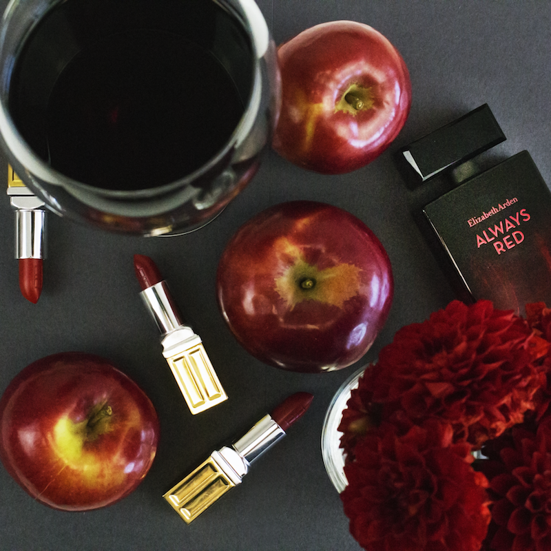 EArdenSA's tweet photo. We spy something red…#ArdenAlwaysRed, that is. #ElizabethArden #Fragrance #Makeup https://t.co/Aqig4U3R9S