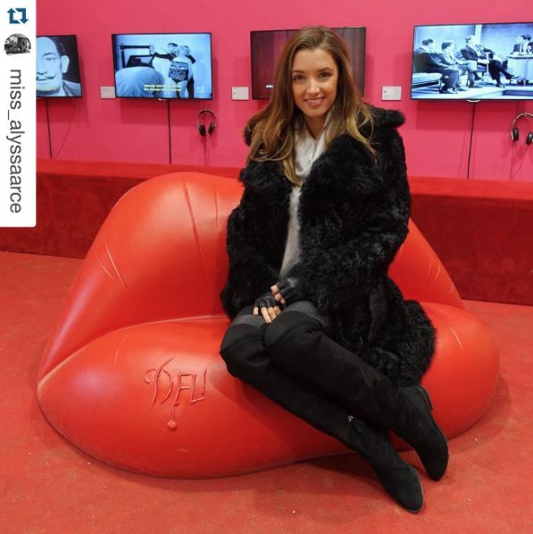 #furcoat #style #mokalondon #alyssaarce #model #aw15 #fashion #coat <a href="/MissAlyssaArce/">Alyssa Arce</a>