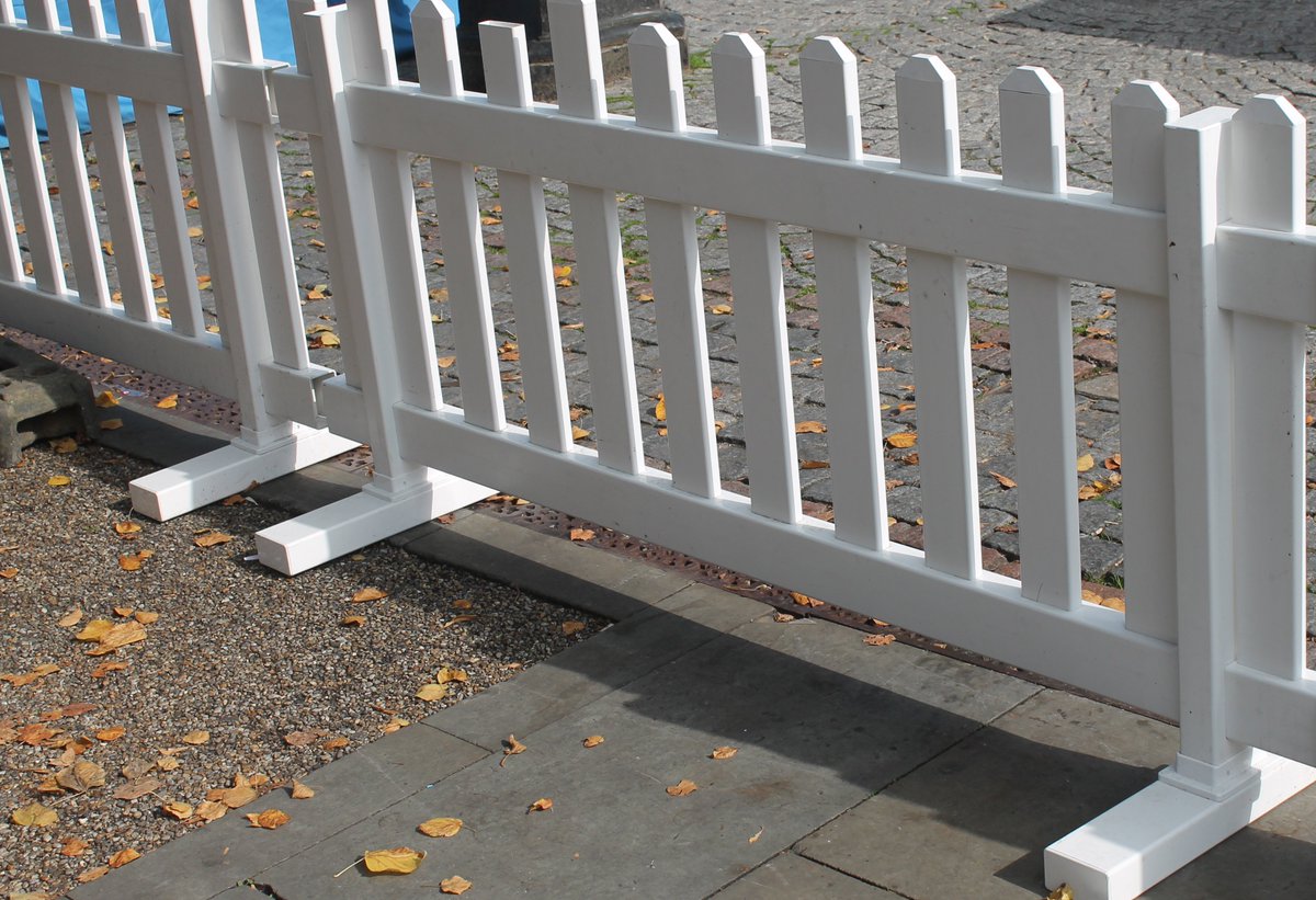 YewTreeEvents's tweet image. Need picket fencing or a large marquee for your festival or event? 
We can help: yewtreehire.wordpress.com