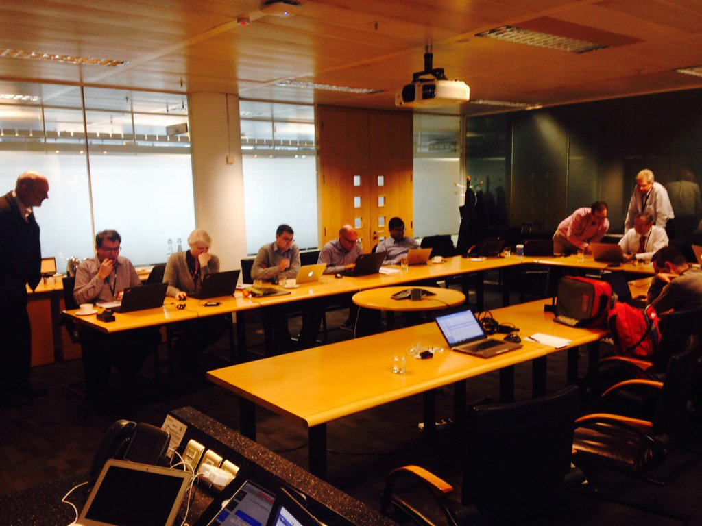 Yogesh_Sontakke's tweet photo. #OraMFT and #MFTCS workshop in London by Dave Berry @BigFiles , full house w/loads of hands on labs @soacommunity https://t.co/P6neDVuXdV