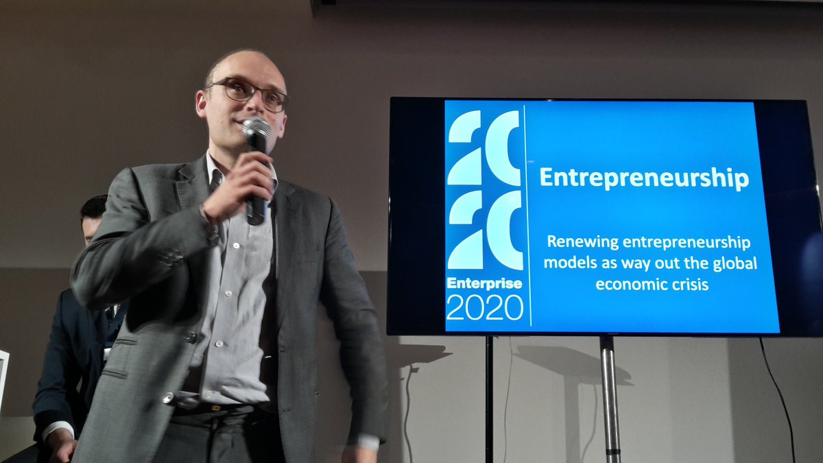 GSDGirl's tweet photo. Speaking from the heart, @DavidLeyssens to encourage #youth, #entrepreneurship, &amp; #leadership. #e2020summit https://t.co/1zZvg0kS4p