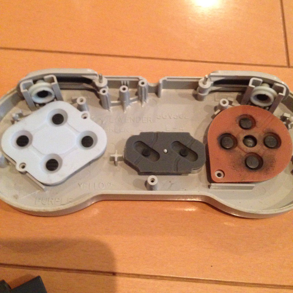 Furani A Twitter スーパーファミコンのコントローラーのゴムを交換しました こんなに簡単だったとは ゴムは先日フリマッピィさんのとこで購入 T Co L3cxdnxbqr Furani A Twitter スーパーファミコンのコントローラーのゴムを交換しました こんなに簡単だったとは ゴムは先日フリマッピィさんのとこで購入 T Co L3cxdnxbqr
