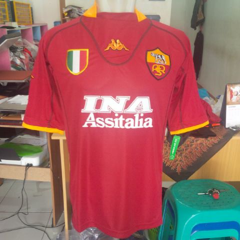 MirzaSport's tweet photo. Ready AS Roma Home 2001-2002. Grade AAA. Size SMLXL. 150rb. SMS/WA : 085725395053 PIN : 74C9EB2F https://t.co/RhLFopVUKQ