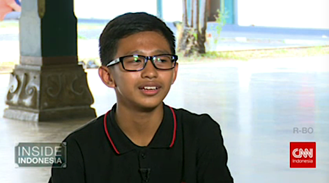 Yostian, 15 tahun, mengaku  menyukai tari, khususnya tari Jawa sejak kecil. Dia kini menguasai 10 tarian.