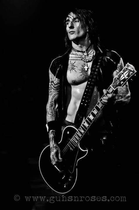 Happy Birthday Richard Fortus!       