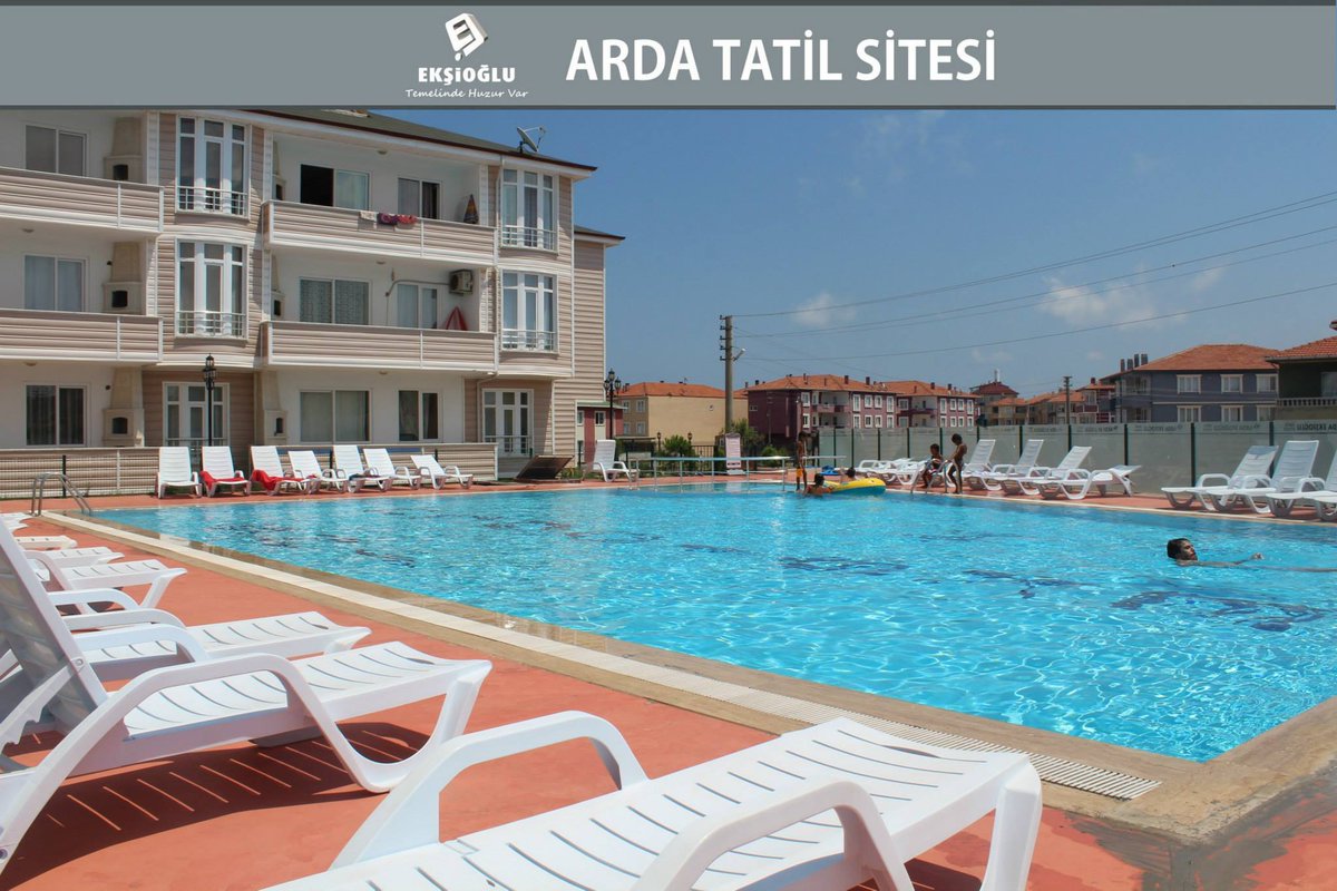 EksiogluI's tweet photo. #KalbimdenGeceniSöylüyorum #karasu #arda #tatil #sitesi #sakarya #istanbul #turkey https://t.co/9ior4vLLYL