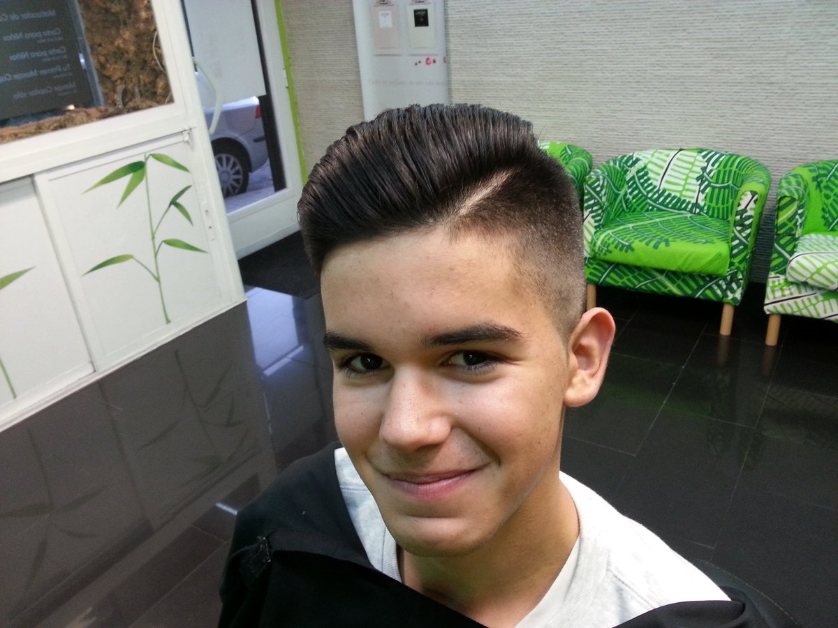 820+ Imagenes Cortes De Pelo Degradado Con Rayas Descárgalo