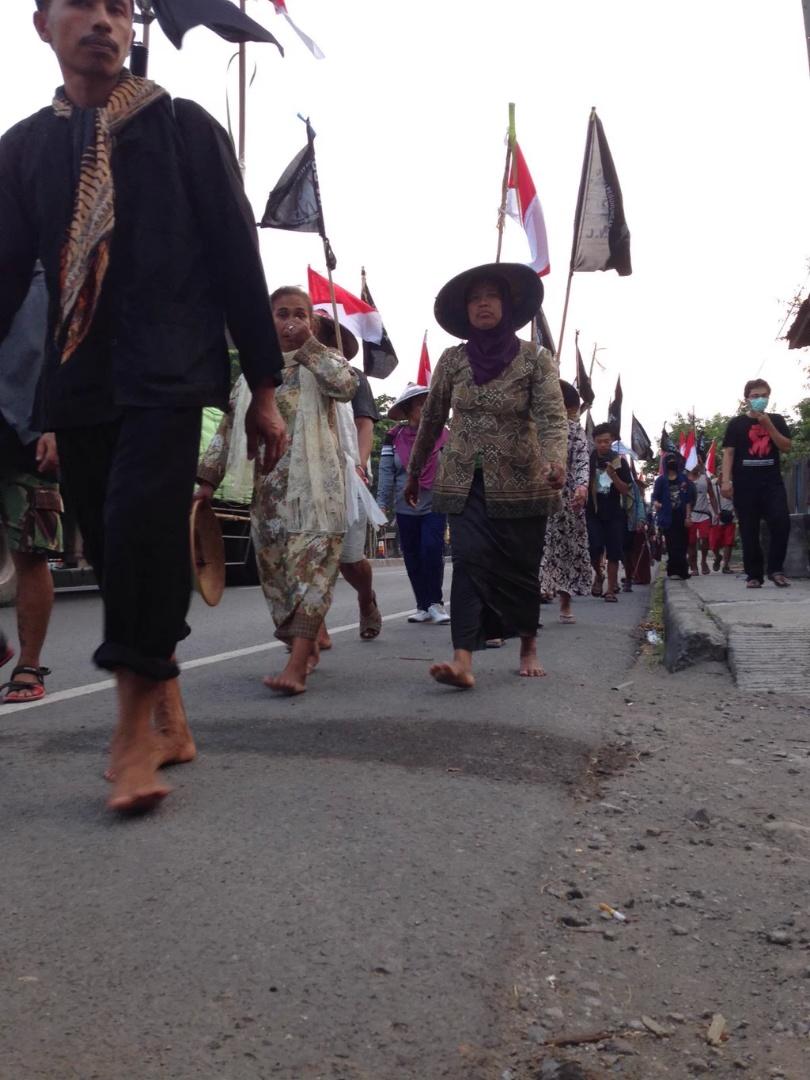 JmppkRembang's tweet photo. #Rembang #Lasem RT @aidrissaputro: Simbah2 dan ibu2 dari @omahekendeng ini memang warbiasak!!! *sungkem satu-satu* https://t.co/4hVhPsQCBQ