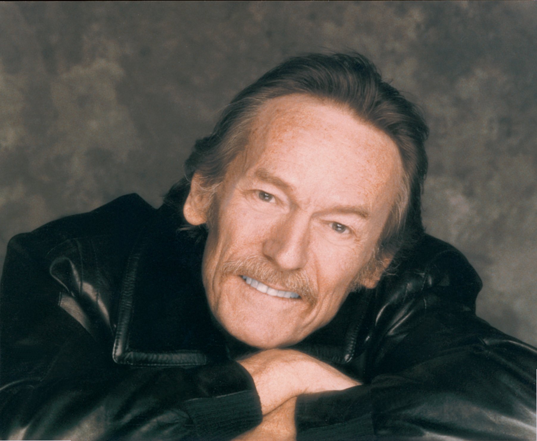Happy Birthday to Mr. Gordon Lightfoot today as he celebrates his 77th. 