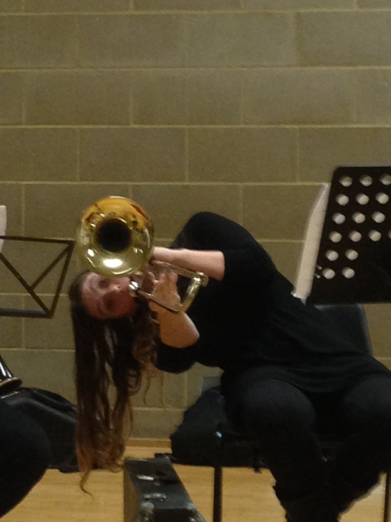 world_ells's tweet photo. Drunken trombone is fun. #drunk #trombone #howtosurviverehearsals https://t.co/YGpFc2c44x