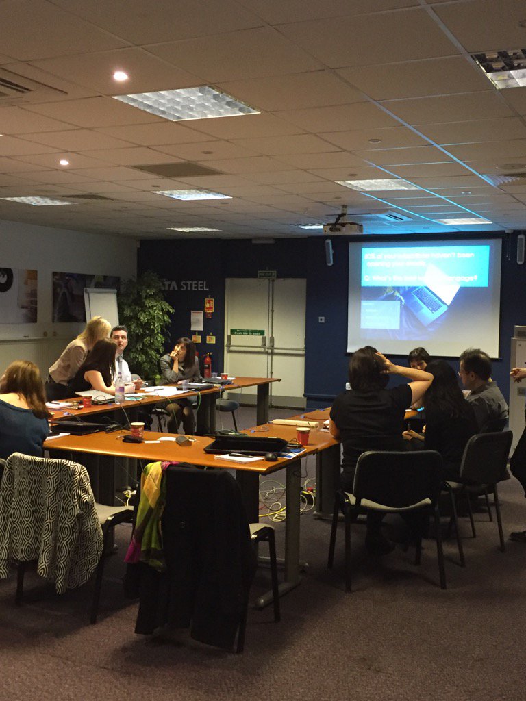 Footydotcom_Vix's tweet photo. Task time here @Tatasteelltd #emailworkshop @CommCorp @jennatiffany https://t.co/wfFn0rRNze