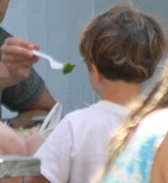RDJ_Oscar's tweet photo. I have no idea what's goin on in the 4th pic but Lil man is always eatin 😂😂😂 #hegrowsupsofast @RobertDowneyJr #exxy https://t.co/yhNahY91yN